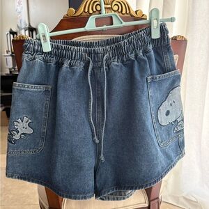 Snoopy Denim shorts